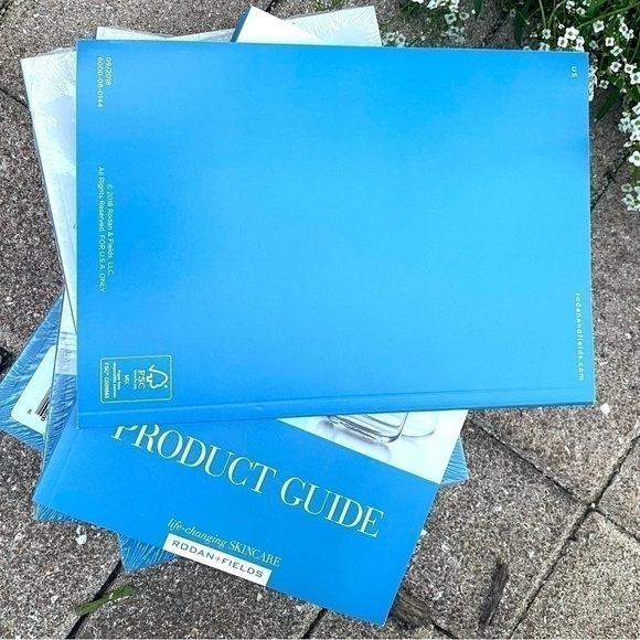 Rodan + Fields Product Guides 10 books product guides brand new - Picture 3 of 8